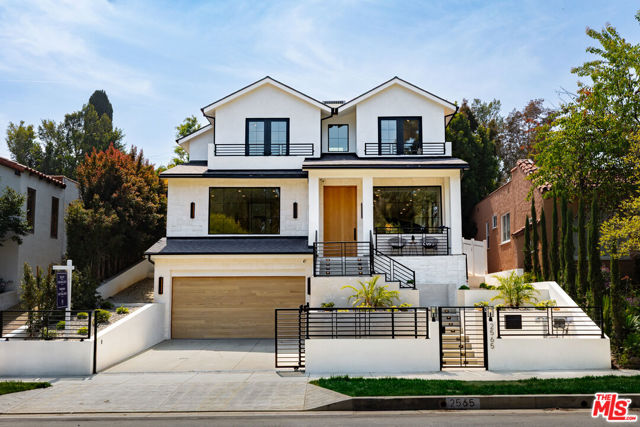 Property photo of 2565 Patricia AV