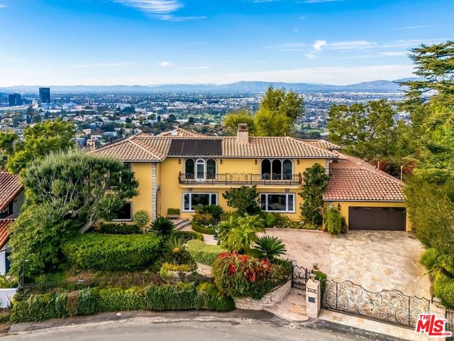 Property photo of 3595 Wonder View DR