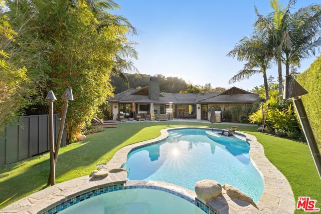 Property photo of 3852 Royal Woods DR