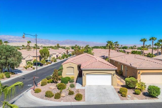 Property photo of 41298 Calle Servando