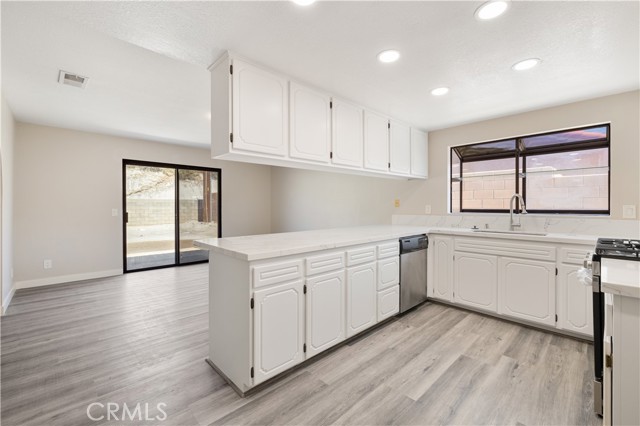 Property photo of 27505 Ventura DR