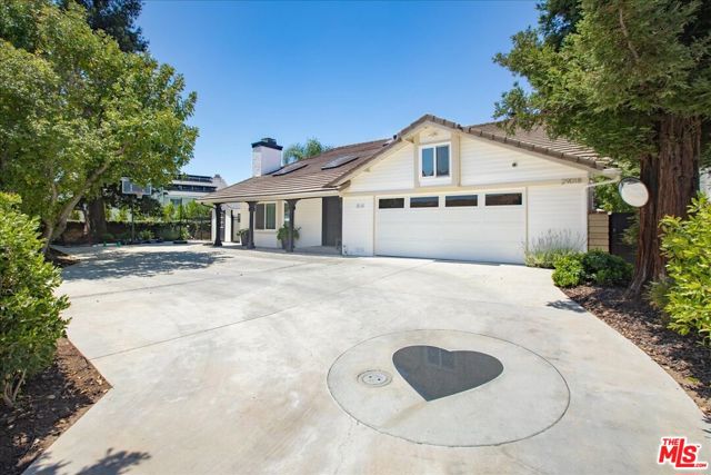 Property photo of 29018 Saddlebrook DR