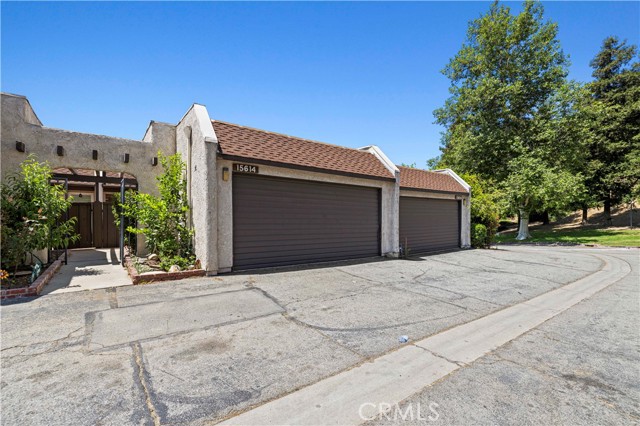 Property photo of 15614 Crestview LN