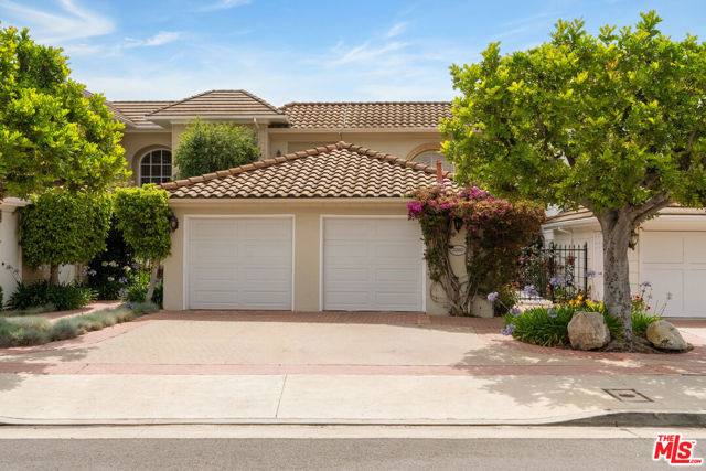 Property photo of 2282 Canyonback RD