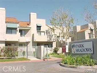 Property photo of 102 Park Shadow CT