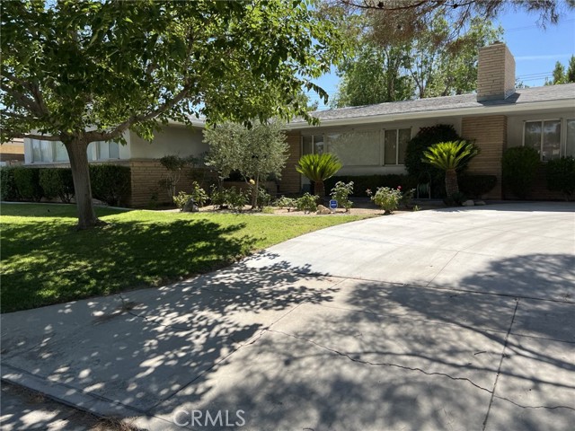 Property photo of 44705 Lowtree AV