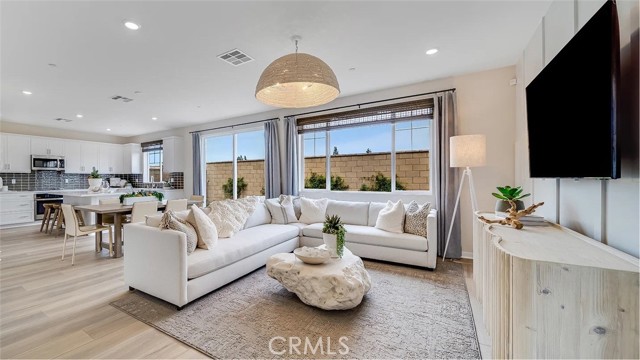Property photo of 3282 Floral Paseo