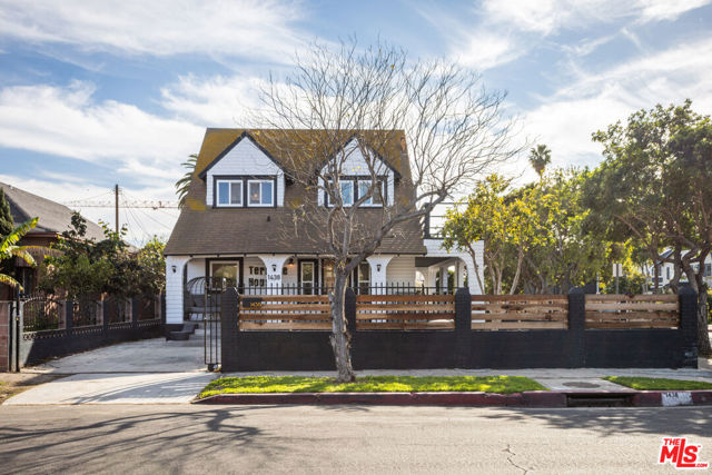 Property photo of 1438 W 30th ST