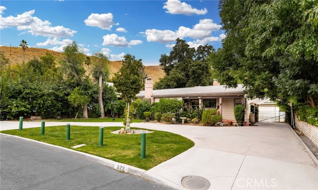 Property photo of 972 W Marshall BL
