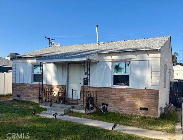 Property photo of 2539 E 219th PL