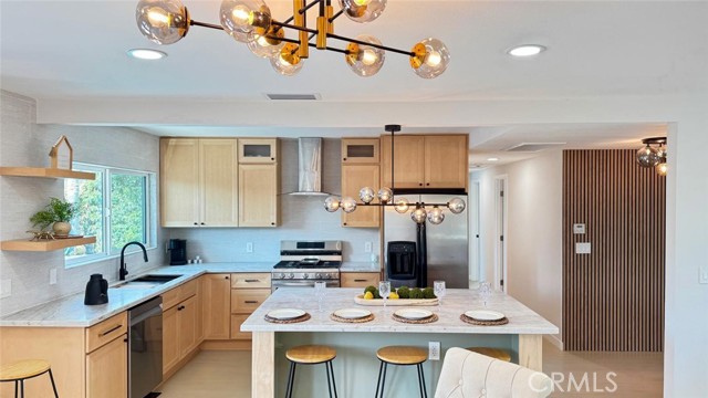 Property photo of 234 N MILFORD RD