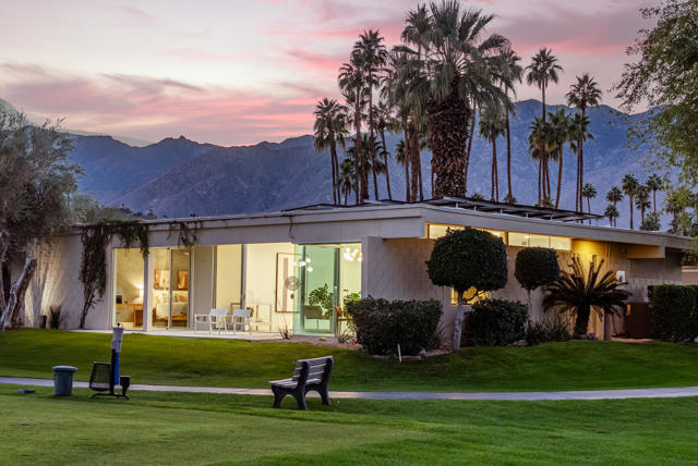 Property photo of 146 Eastlake DR