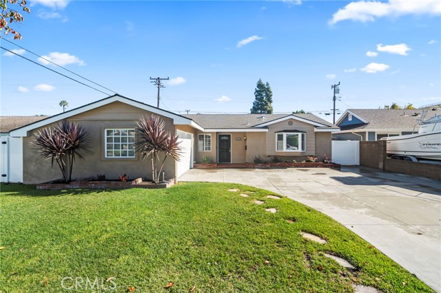 Property photo of 16372 Birdie LN