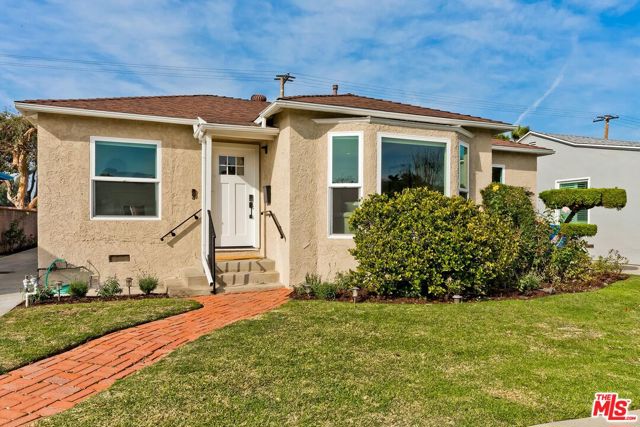 Property photo of 11115 Mcdonald ST