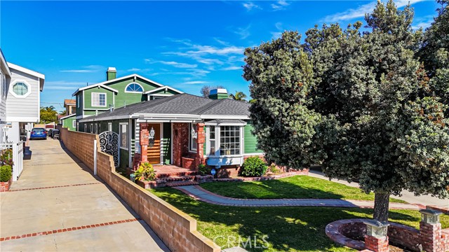 Property photo of 1617 W 222nd