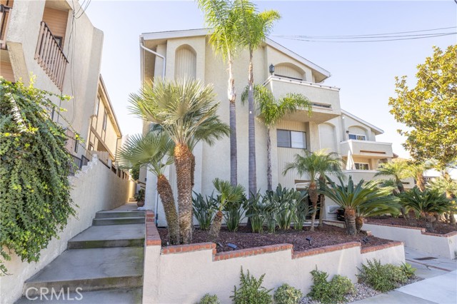 Property photo of 107 S Helberta Avenue