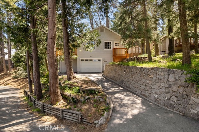 Property photo of 963 Chateau DR