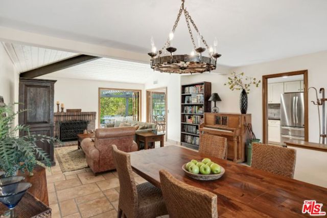 Property photo of 19 Nantucket PL