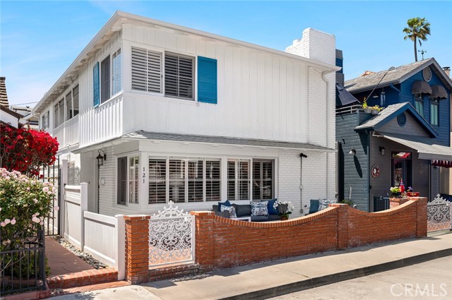 Property photo of 121 Onyx AV