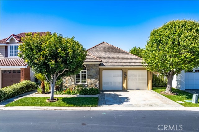 Property photo of 19371 Woodlands DR