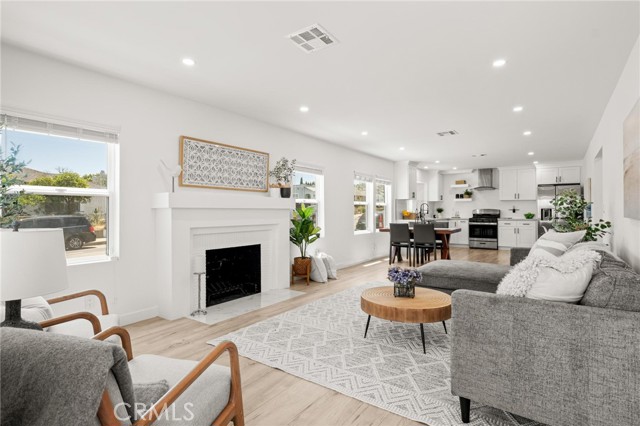 Property photo of 453 N Walker AV