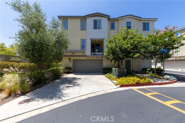 Property photo of 898 Seville LN