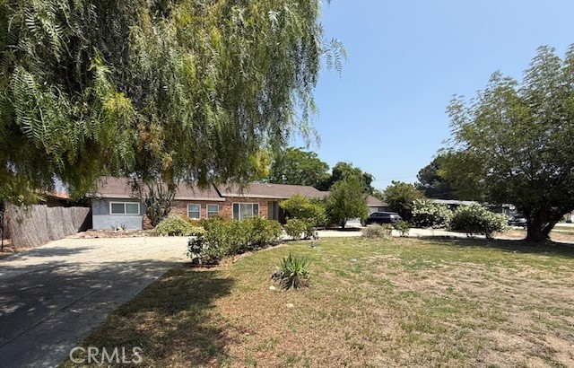 Property photo of 984 E Lynwood DR