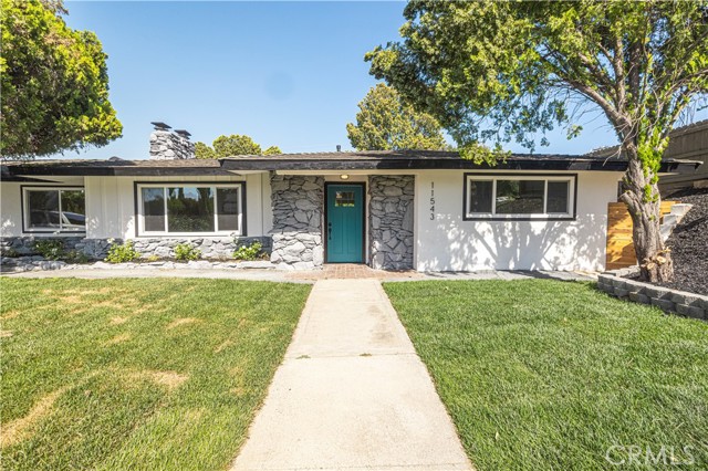 Property photo of 11543 Hillcrest CT