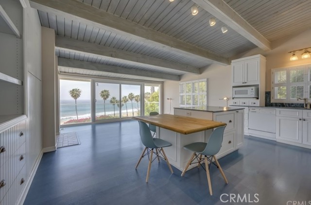 Property photo of 122 Spindrift LN