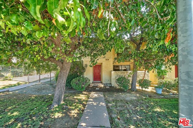 Property photo of 20807 Roscoe BL