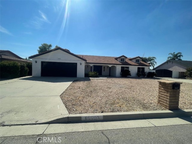 Property photo of 26597 Meridian ST