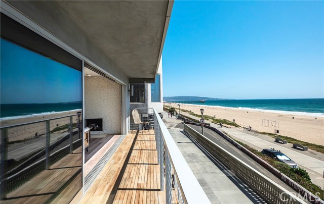 Property photo of 2208 The Strand