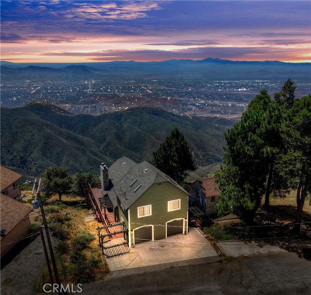Property photo of 22665 Valley View DR