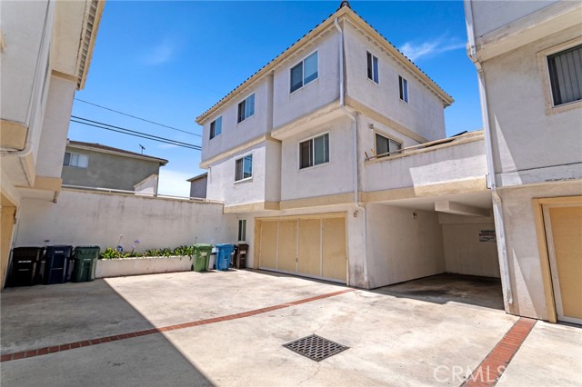 Property photo of 3918 W 118th PL