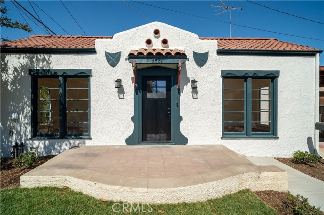 Property photo of 3831 Oakwood PL