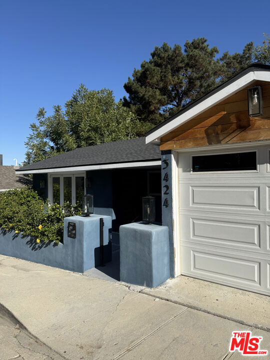Property photo of 3424 Oak Glen DR