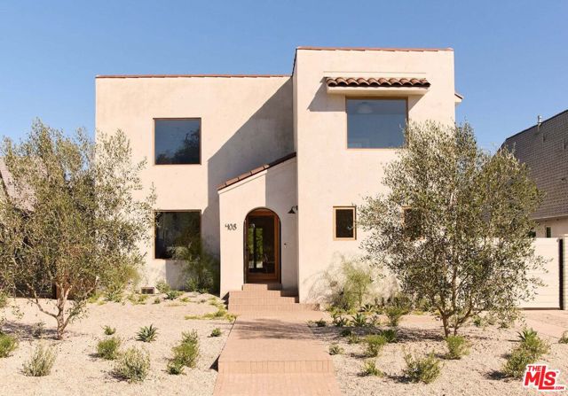 Property photo of 408 N Beachwood DR