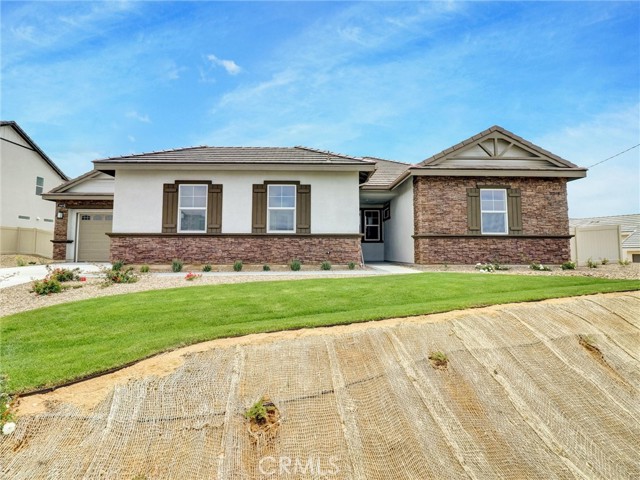 Property photo of 35877 Wildwood Crest DR