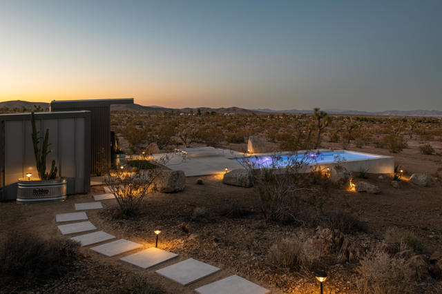 Property photo of 59850 Mesa DR