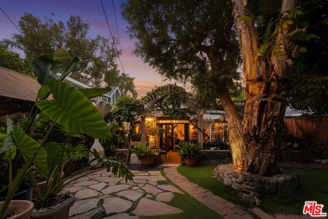 Property photo of 2558 Torrance BL