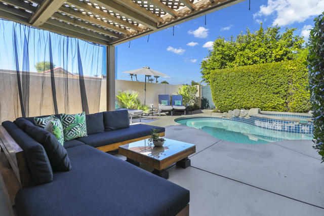 Property photo of 21 Ensenada LN