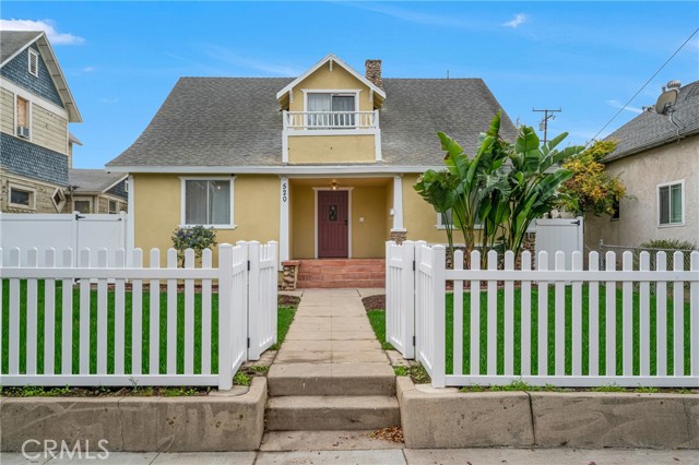 Property photo of 520 E 8th ST