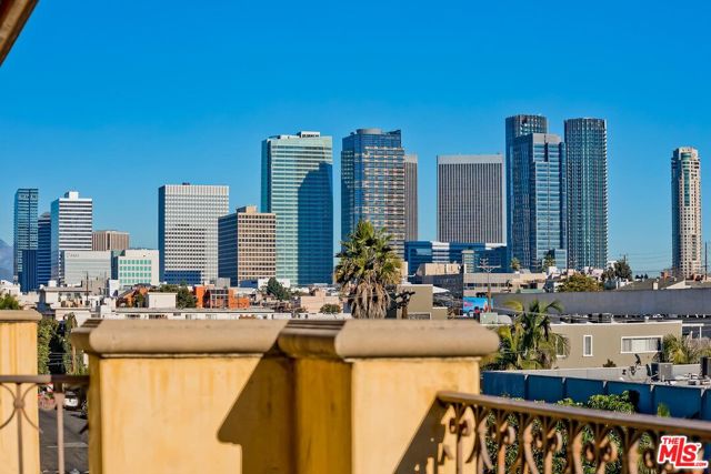 Property photo of 10617 Eastborne AV