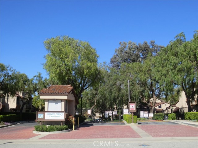 Property photo of 17 Rock Cliff PL