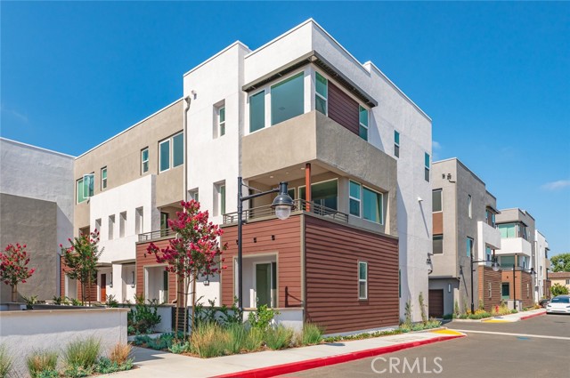 Property photo of 609 S Lyon ST