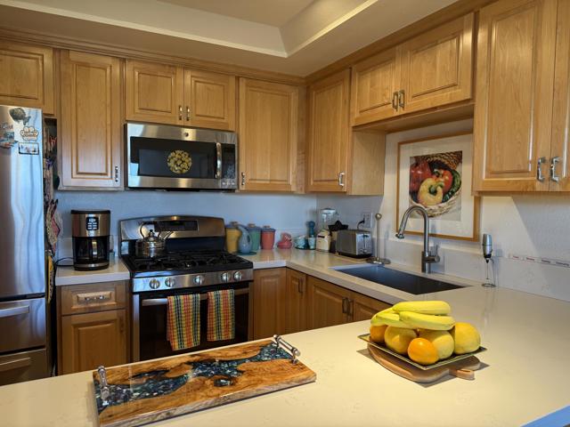 Property photo of 73103 Alice Marble LN