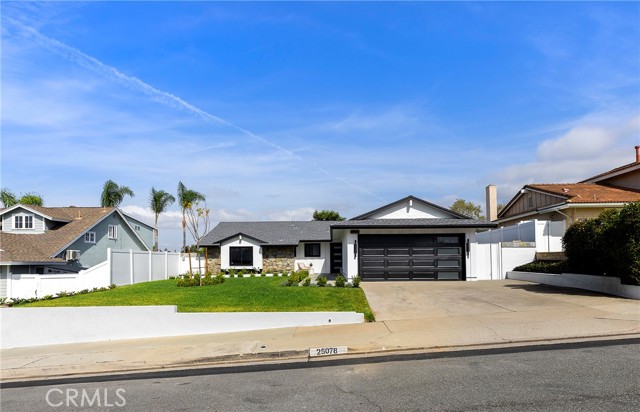 Property photo of 25078 Champlain RD