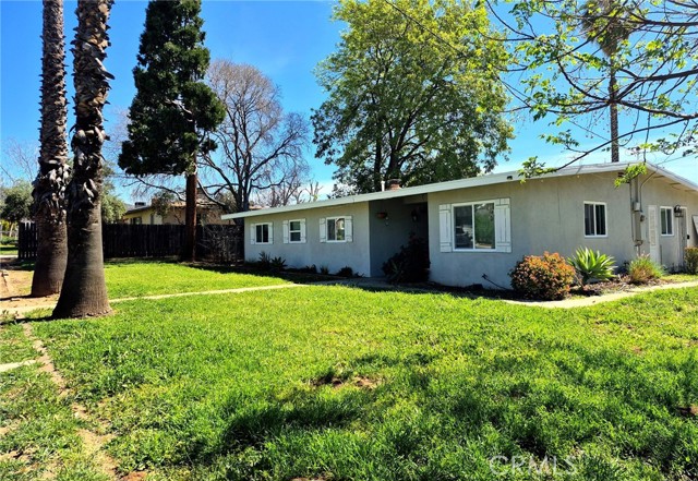 Property photo of 217 E Avenue L