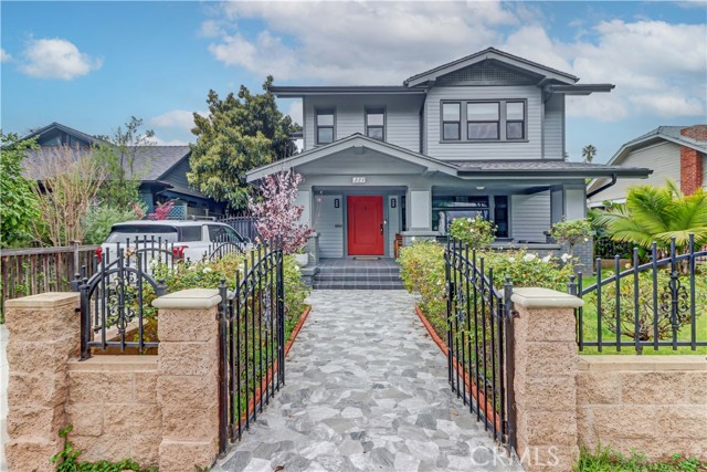 Property photo of 223 N St Andrews PL