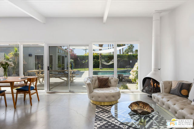 Property photo of 1959 Jacques DR